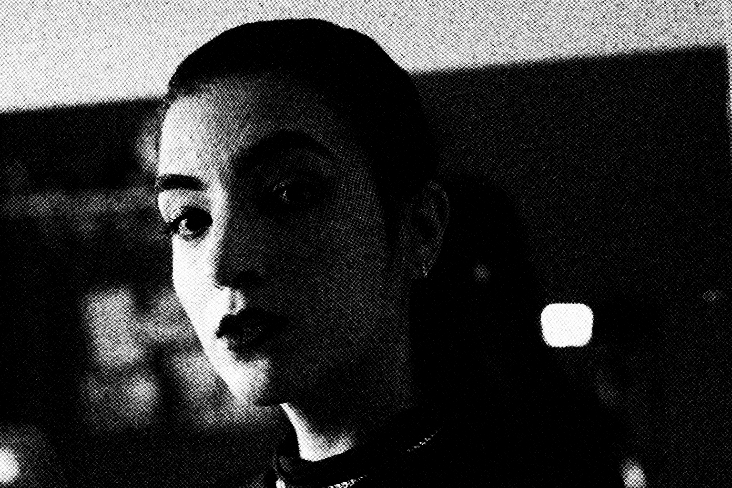 Foto de Perfil Estilizada com Efeito Glitch